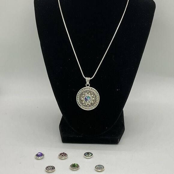 Elegant Silver Toned Pendant Necklace with Interchangeable Charms - Picture 1 of 5